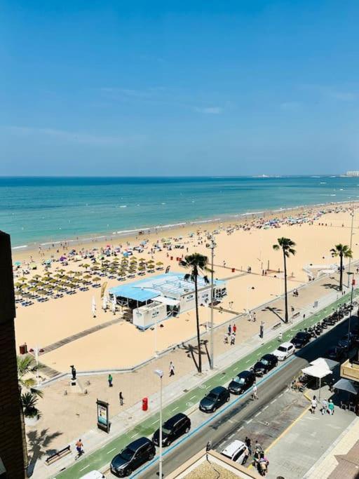Apartamento A Pie De Playa. Cádiz Kültér fotó